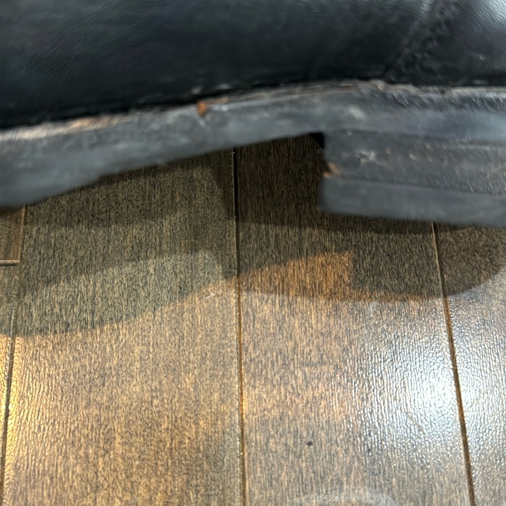 FRYE women’s bootie, size 6 - Picture 16 of 16